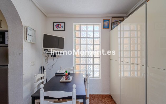 Resale - Detached villa - Orihuela - Punta Prima