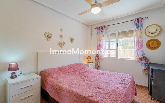 Resale - Detached villa - Orihuela - Punta Prima