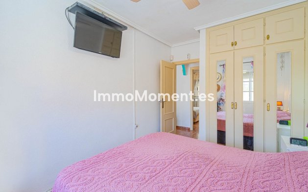 Resale - Detached villa - Orihuela - Punta Prima