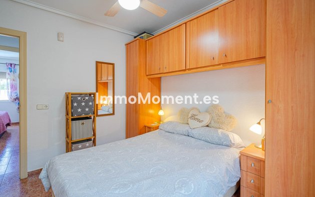 Resale - Detached villa - Orihuela - Punta Prima