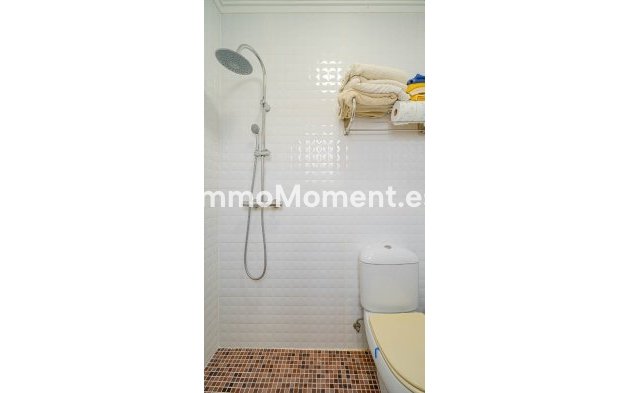 Resale - Detached villa - Orihuela - Punta Prima