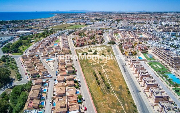 Resale - Detached villa - Orihuela - Punta Prima