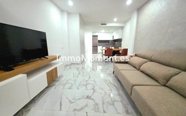 Resale - Apartment - Torrevieja - Torrevieja Centro