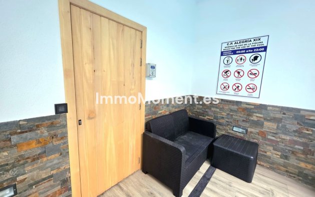 Resale - Apartment - Torrevieja - Torrevieja Centro