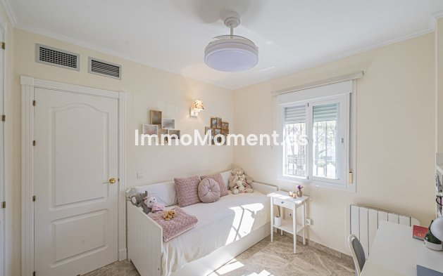 Wiederverkauf - Wohnung - Marbella - Nueva Andalucía