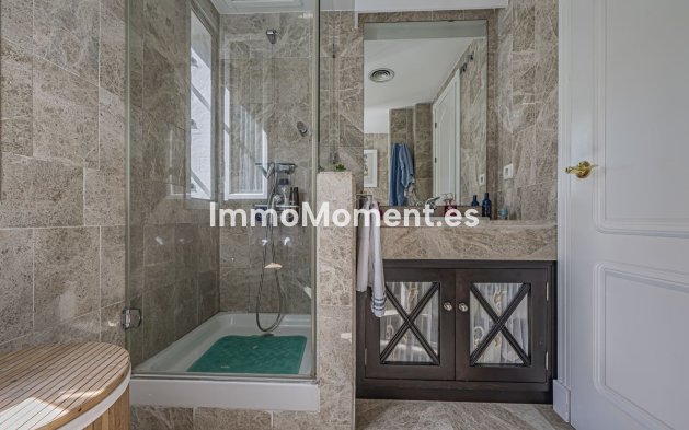 Wiederverkauf - Wohnung - Marbella - Nueva Andalucía