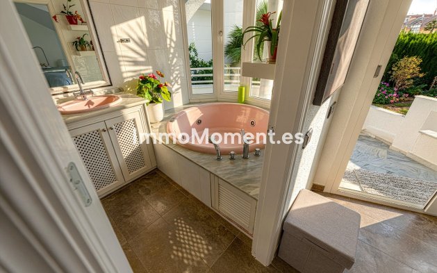Reventa - Villa independiente - Mijas - Calahonda
