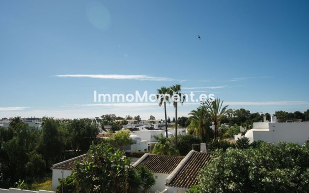 Resale - Townhouse - Marbella - Nueva Andalucía