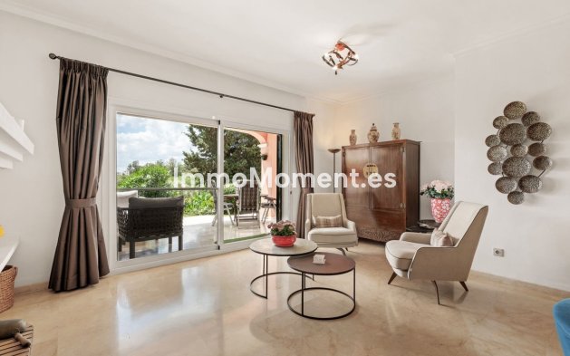 Resale - Apartment - Estepona - Estepona Centro