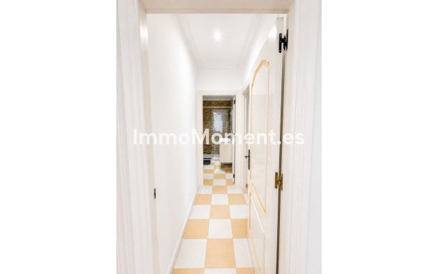 Wiederverkauf - Freistehende Villa - Torrevieja - Torrevieja Centro