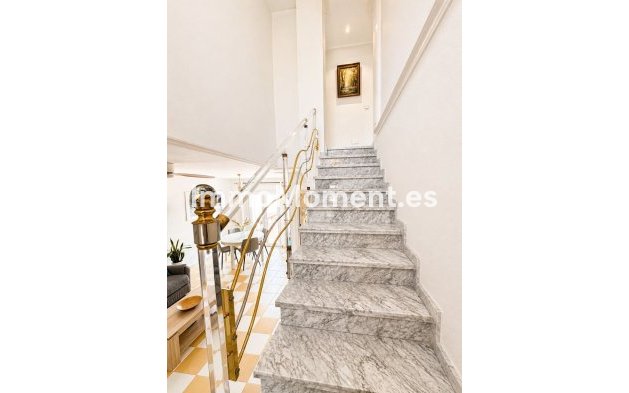 Wiederverkauf - Freistehende Villa - Torrevieja - Torrevieja Centro