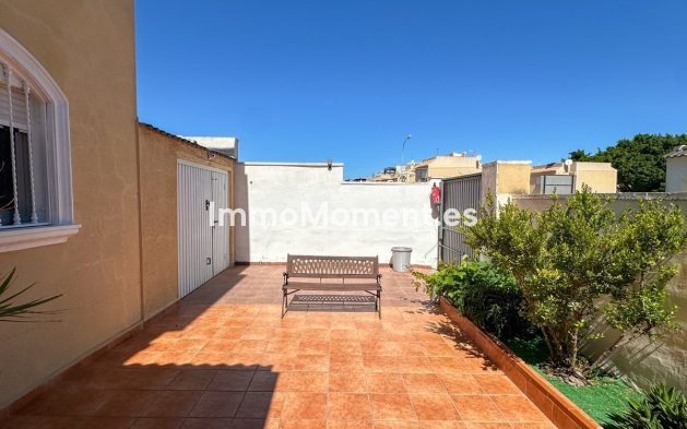 Wiederverkauf - Freistehende Villa - Torrevieja - Torrevieja Centro