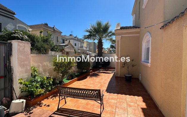 Wiederverkauf - Freistehende Villa - Torrevieja - Torrevieja Centro