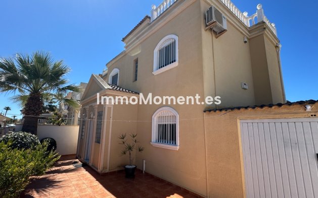 Wiederverkauf - Freistehende Villa - Torrevieja - Torrevieja Centro