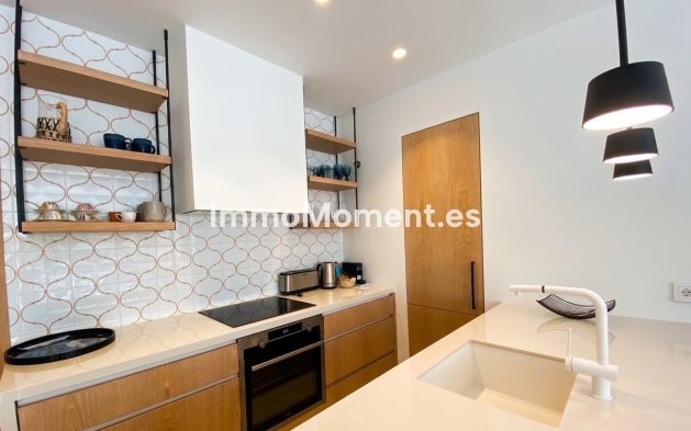 Wiederverkauf - Wohnung - Marbella - Puerto Banús