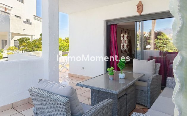 Resale - Apartment - Estepona - Selwo