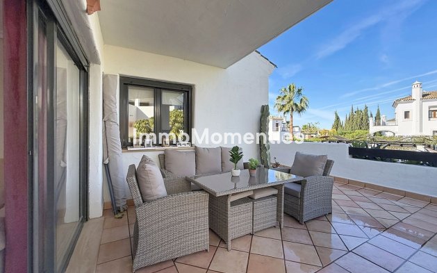 Resale - Apartment - Estepona - Selwo