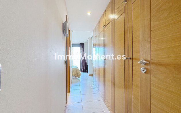 Resale - Apartment - Estepona - Selwo