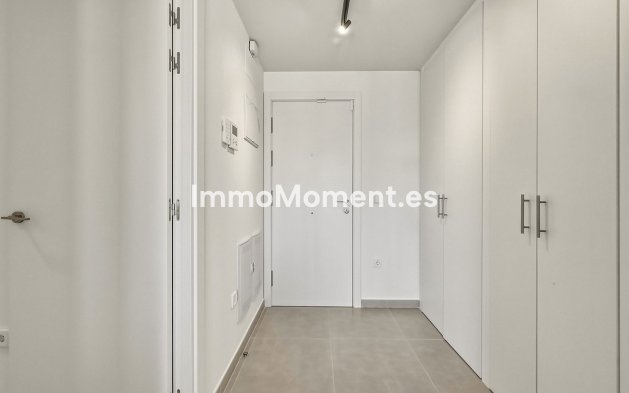 Resale - Apartment - Estepona - Cancelada