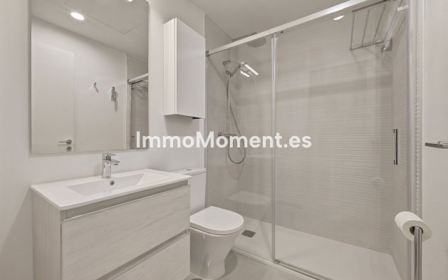 Resale - Apartment - Estepona - Cancelada