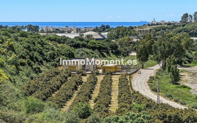 Resale - Apartment - Estepona - Cancelada
