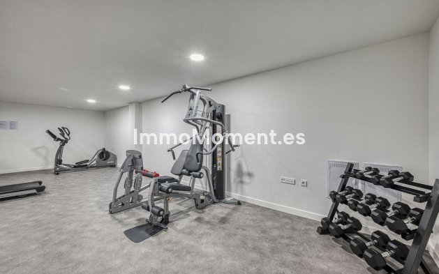 Resale - Apartment - Estepona - Cancelada