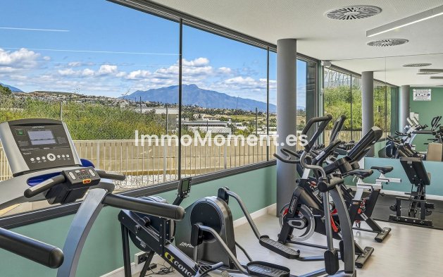 Resale - Apartment - Estepona - Cancelada
