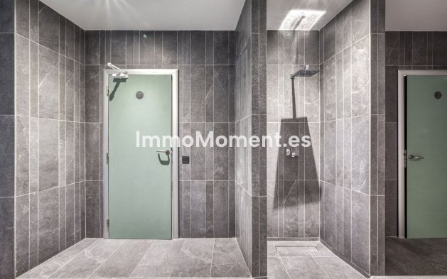 Resale - Apartment - Estepona - Cancelada