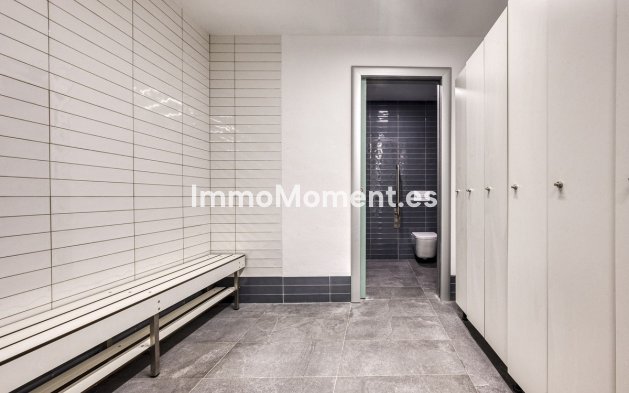 Resale - Apartment - Estepona - Cancelada
