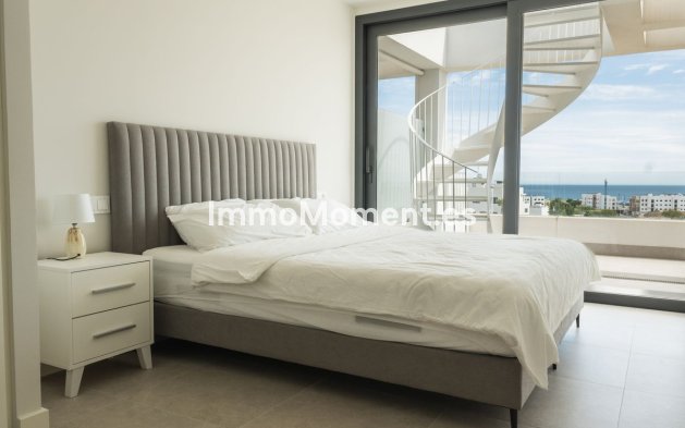 Revente - Appartement - Estepona  - Estepona Centro