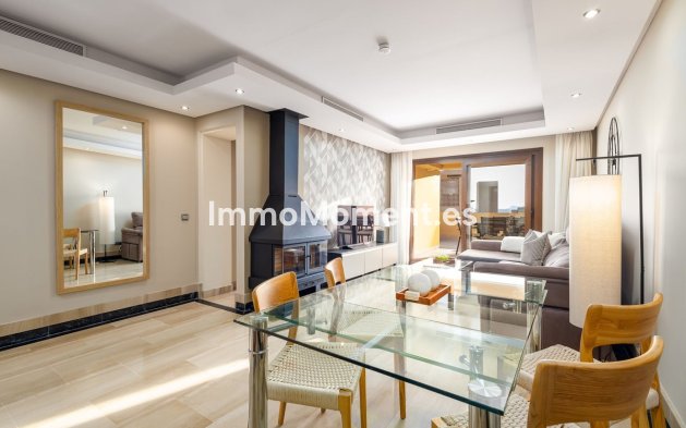 Resale - Apartment - Estepona - Estepona Centro
