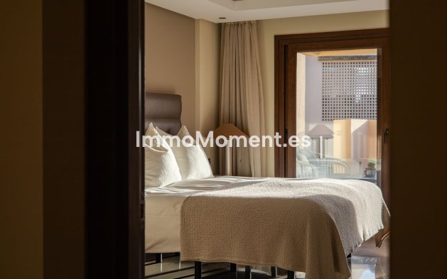 Resale - Apartment - Estepona - Estepona Centro