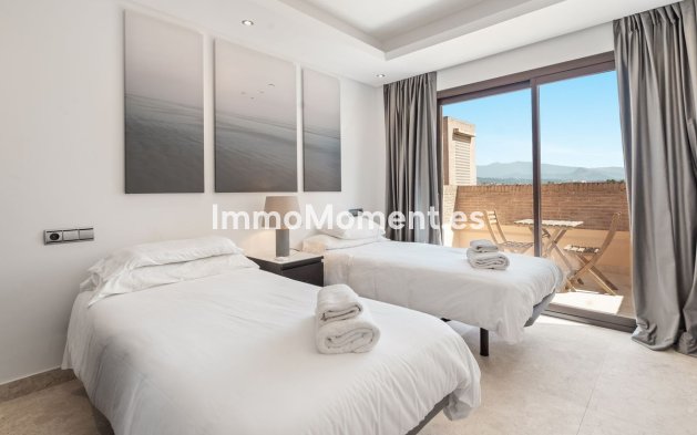 Resale - Apartment - Estepona - Estepona Centro