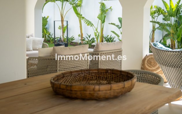 Wiederverkauf - Freistehende Villa - Marbella - Guadalmina Baja