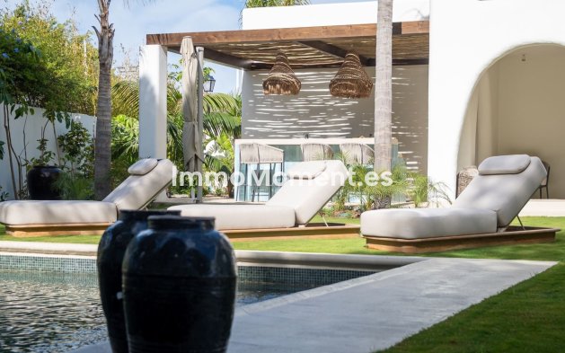 Wiederverkauf - Freistehende Villa - Marbella - Guadalmina Baja