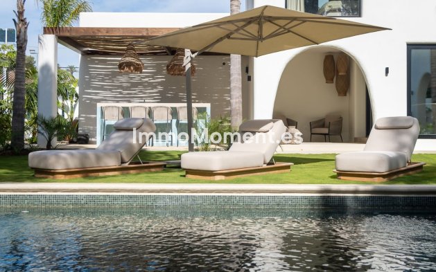 Wiederverkauf - Freistehende Villa - Marbella - Guadalmina Baja
