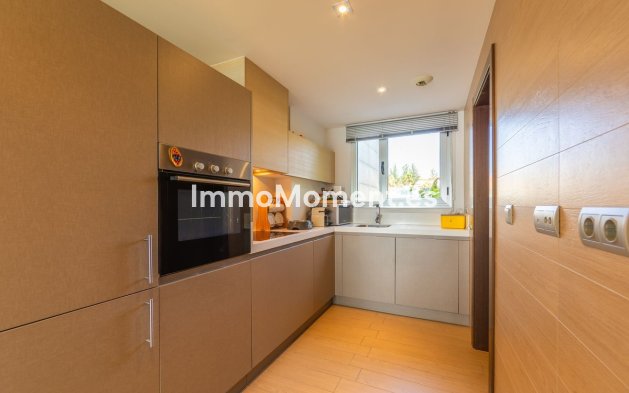 Wiederverkauf - Wohnung - Estepona  - Estepona Centro