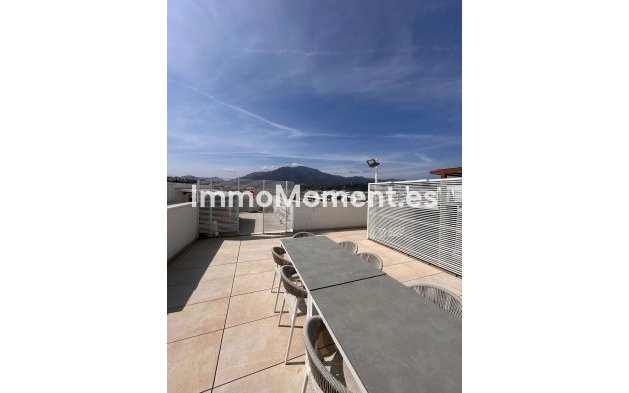 Resale - Apartment - Estepona - Estepona Centro