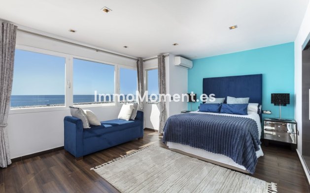 Resale - Apartment - Marbella - Puerto Banús