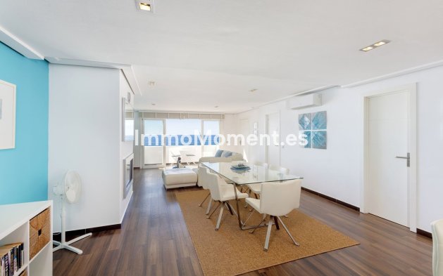 Resale - Apartment - Marbella - Puerto Banús
