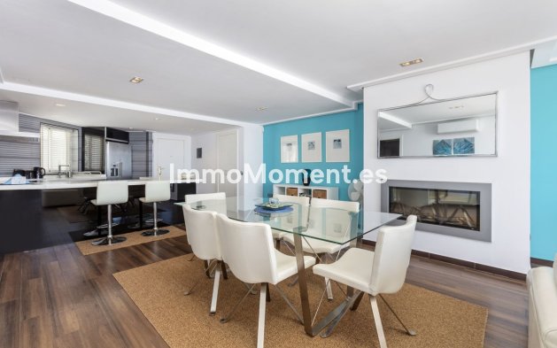Resale - Apartment - Marbella - Puerto Banús
