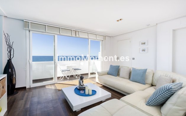 Resale - Apartment - Marbella - Puerto Banús