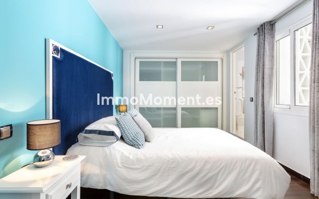 Resale - Apartment - Marbella - Puerto Banús