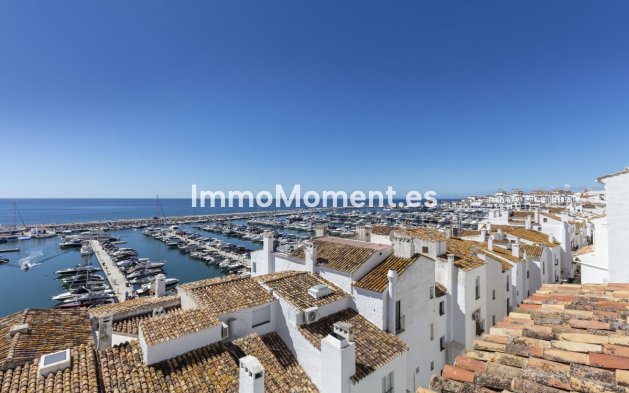 Resale - Apartment - Marbella - Puerto Banús