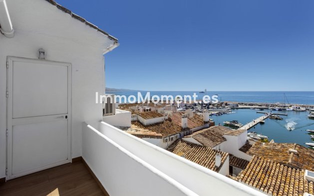 Resale - Apartment - Marbella - Puerto Banús