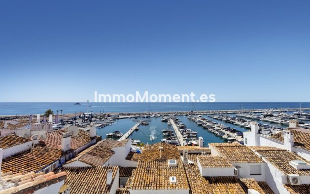 Resale - Apartment - Marbella - Puerto Banús