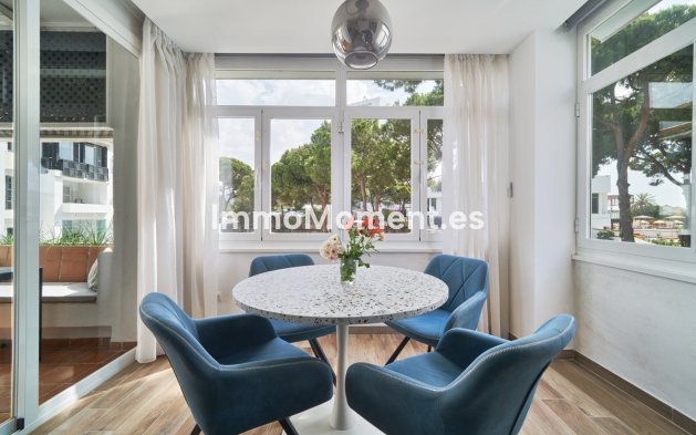 Wiederverkauf - Wohnung - Marbella - Elviria