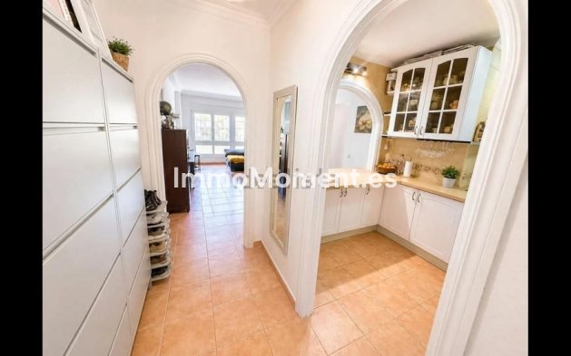 Reventa - Apartamento - Estepona  - Estepona Centro
