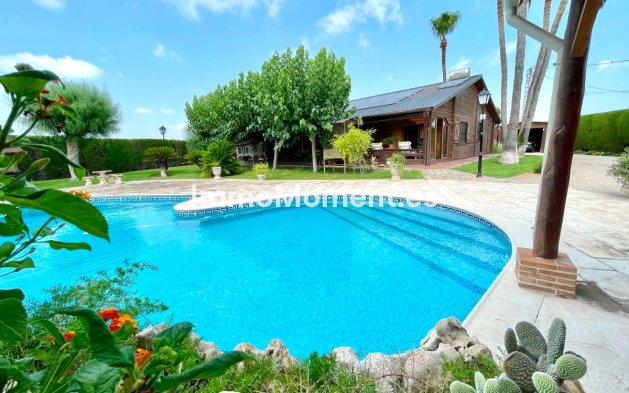 Resale - Detached villa - San Fulgencio - La Marina
