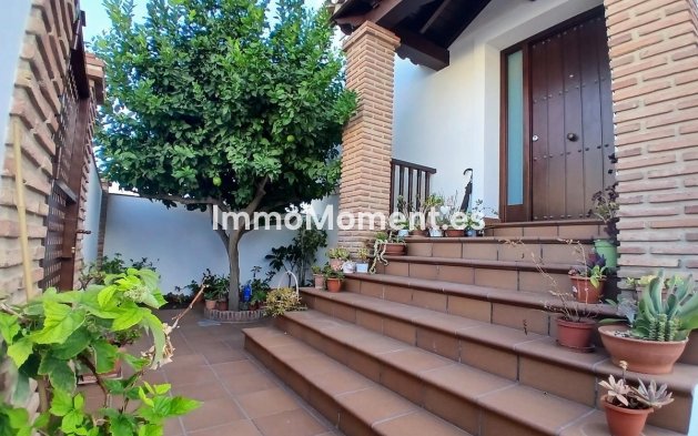 Reventa - Villa independiente - Fuengirola - Los Pacos